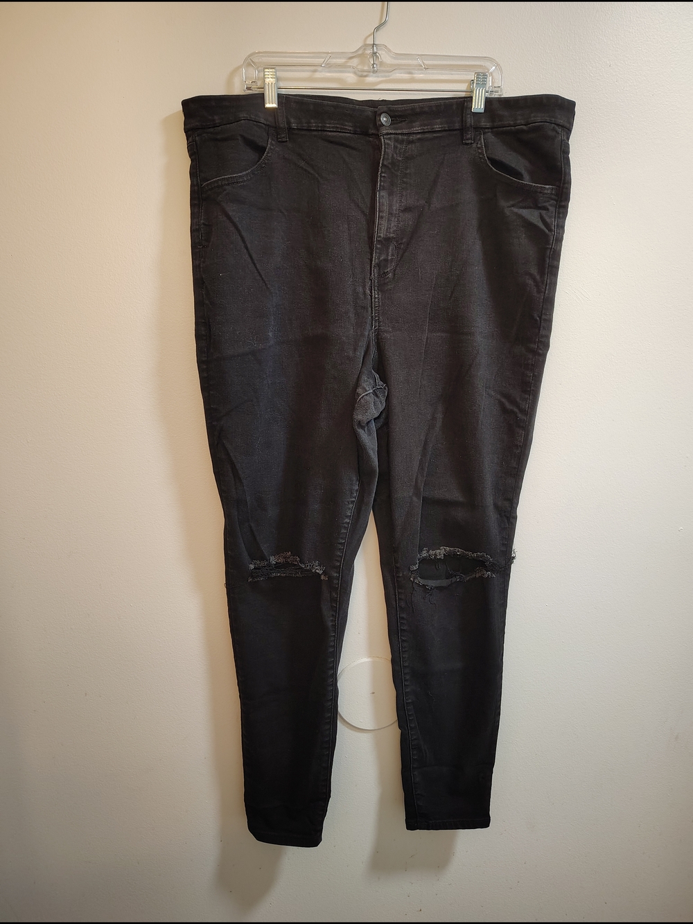 American Eagle Outfitters Black Skinny Jeans with Knee Rips